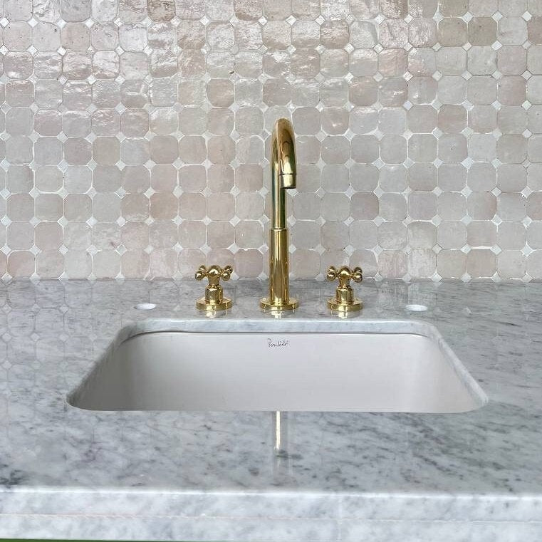 Bathroom Faucet in unlacquered Brass